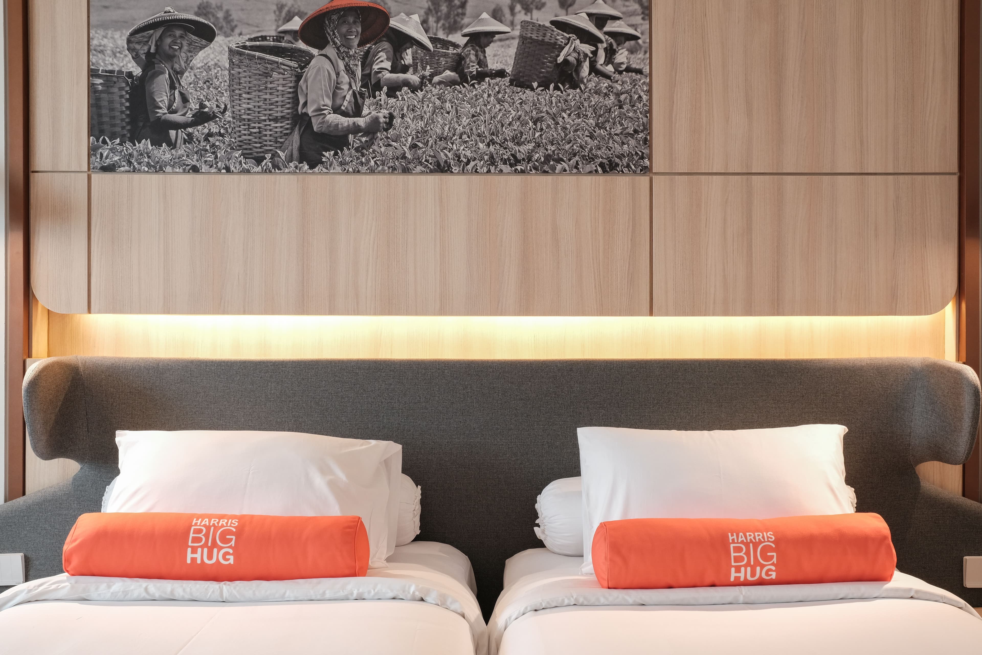 Harris Hotel