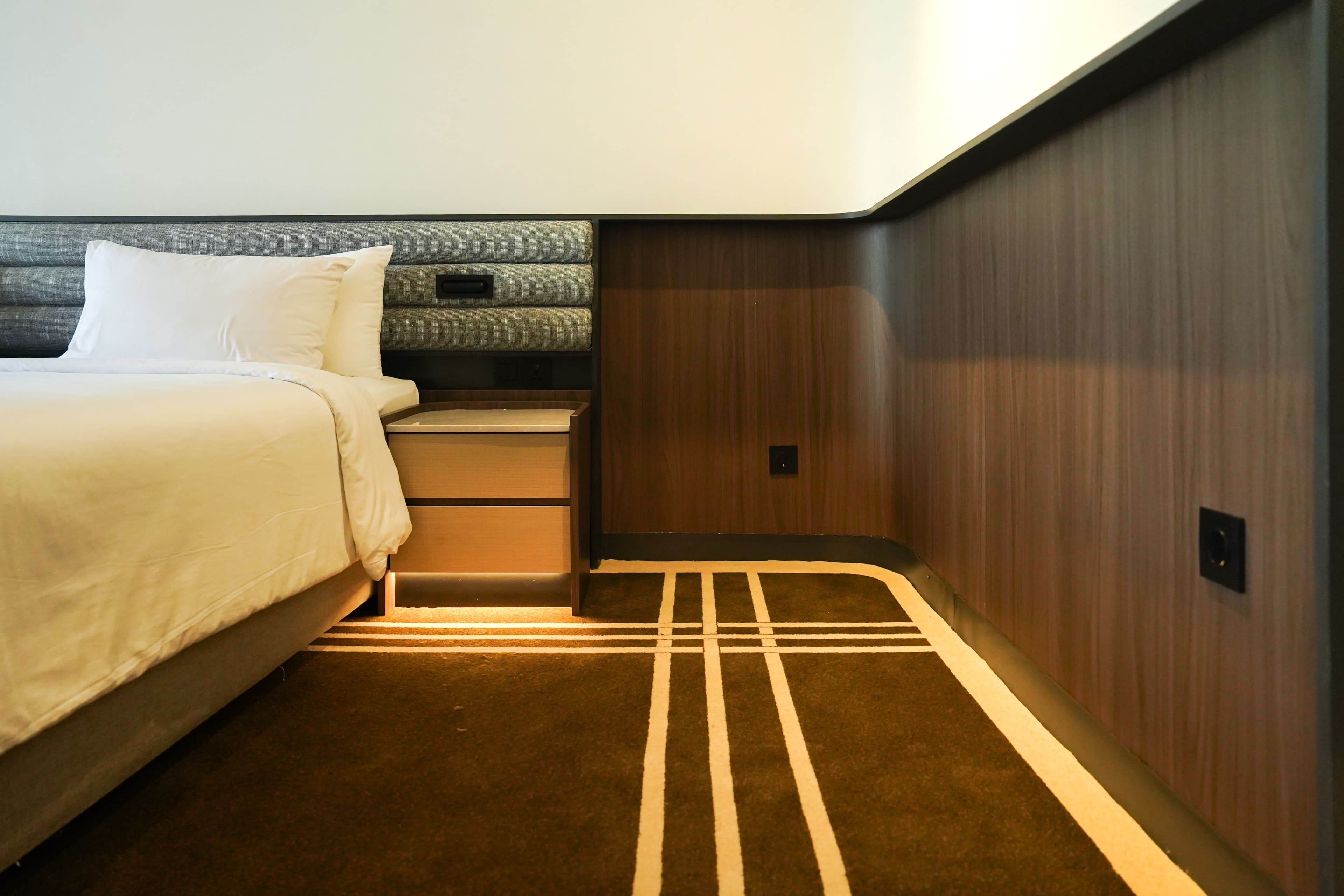 ARTOTEL GELORA SENAYAN