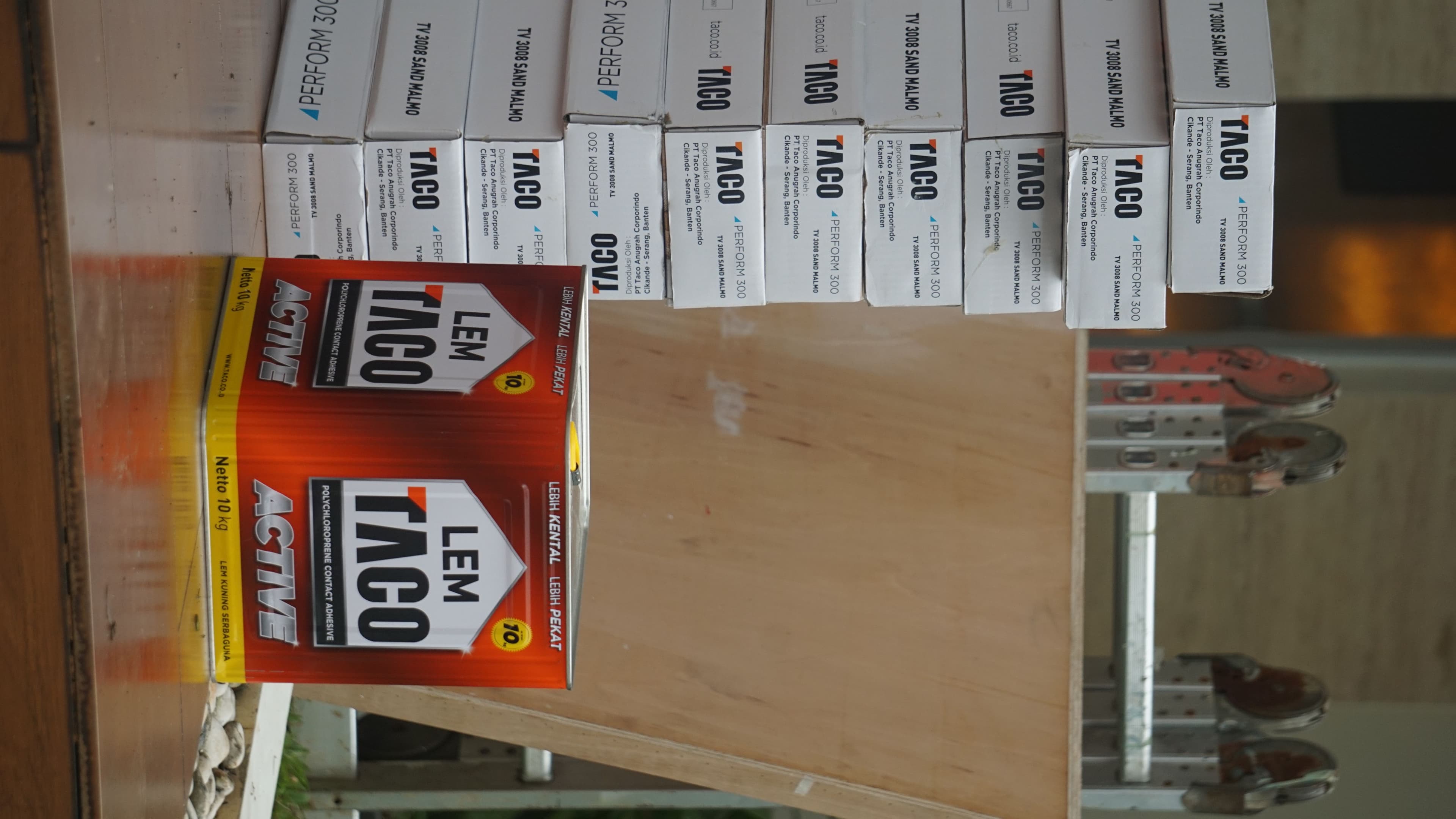 4 Faktor yang Mempengaruhi Daya Rekat Lem Adhesive